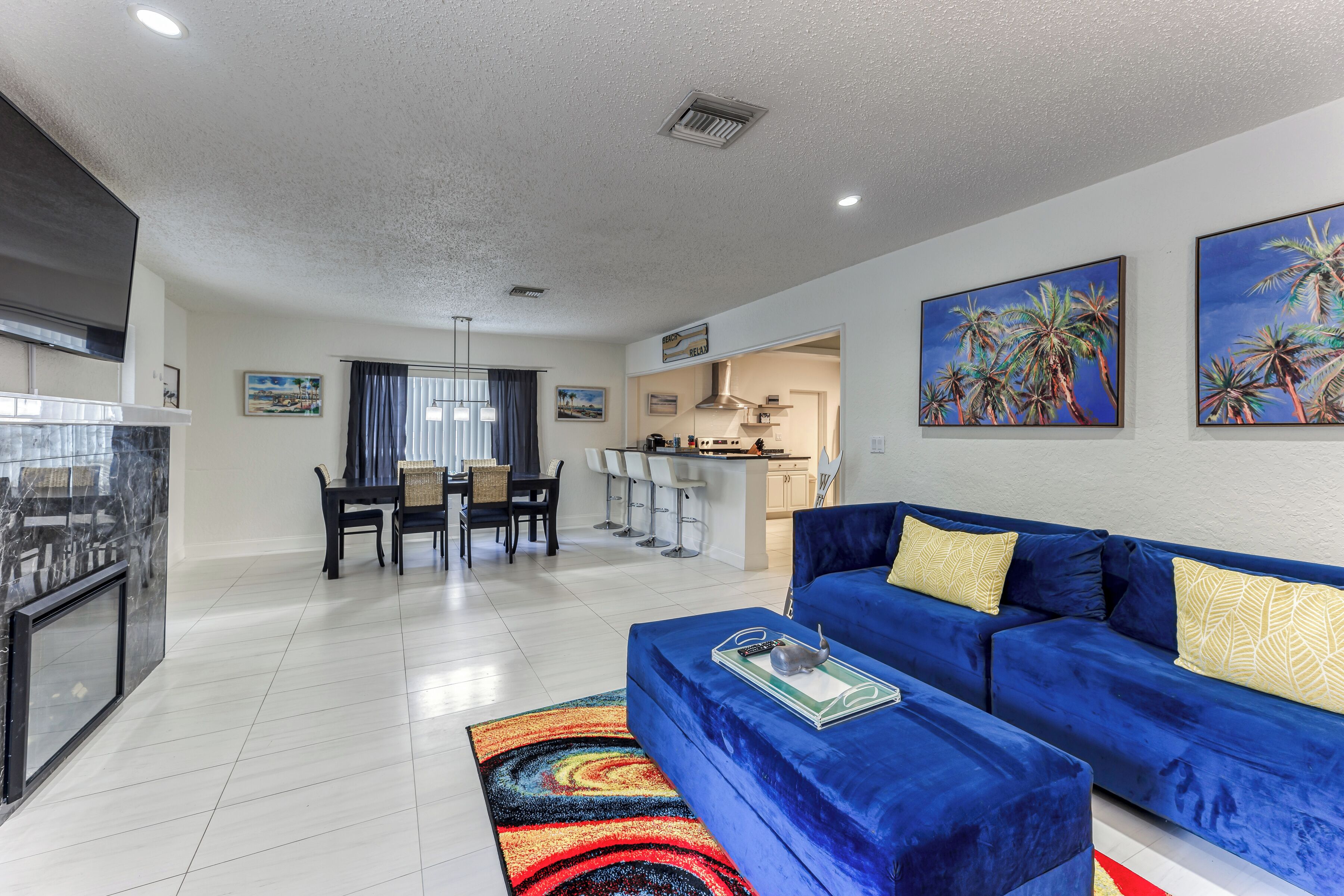 Smart TV, fireplace, offices