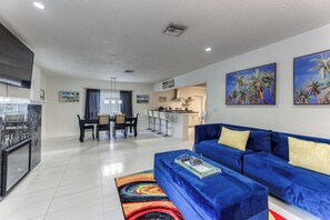 Smart TV, fireplace, offices