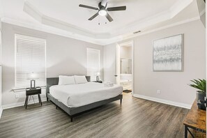 5 dormitorios, escritorio, wifi y ropa de cama