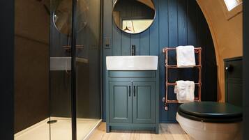 Shower, towels