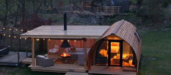 Luxury Rural Cabin with Wood Fired Hot Tub