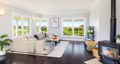 Skyfall - Country estate, a family and entertaining paradise.