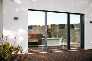 Terrace/patio - NEW | GardenOasis: Exclusive Habsberg apartment  (Schluchsee)