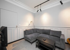 TV - Powiśle Riverside Haven Apartment (Warszawa)