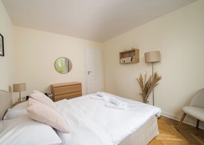 2 bedrooms, iron/ironing board, WiFi, bed sheets