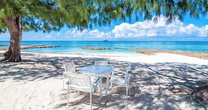 Paradise Awaits! 2-Bed Ocean Front Condo on Seven Mile Beach - Grand Cayman