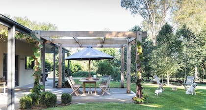 Two Rivers Lodge on the Goulburn River Acheron