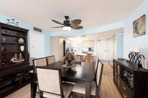 Dining - 10th Floor Beachfront Condo! (Treasure Island)