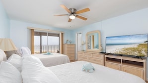 3 bedrooms, iron/ironing board, WiFi (free), bed sheets