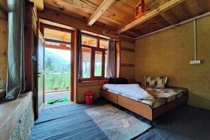 Room - Yalakhom (Sosan)