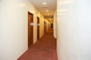 Interni
