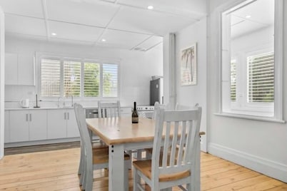 Wanderlust 3Br Cottage Grange Illuminate Adelaide 2024