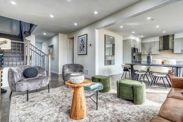 Smart TV, fireplace, table tennis, video library