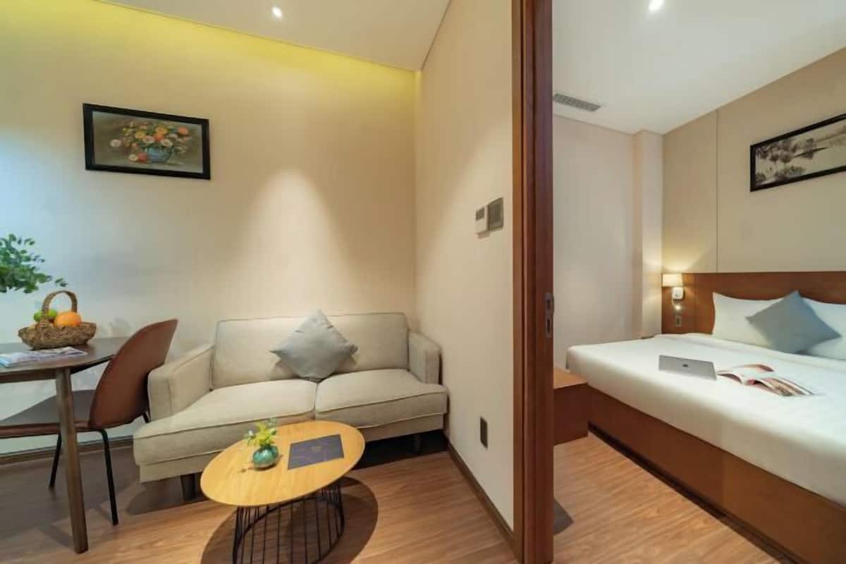 Minibar, desk, laptop workspace, soundproofing