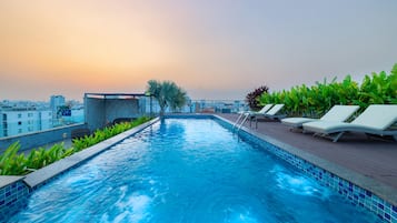 Kolam renang outdoor