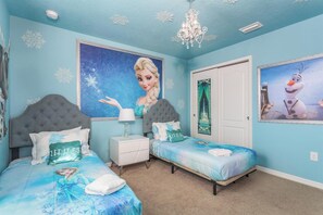 9 bedrooms, iron/ironing board, Internet, bed sheets - 5 Star Villa Avalon – Legendary Luxury Awaits (Orlando)