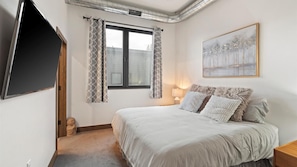 2 bedrooms, iron/ironing board, travel crib, free WiFi