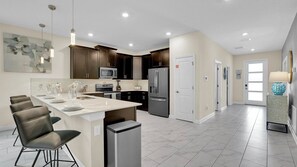 Fridge, microwave, oven, stovetop - Orlando Villa 6447 - Your Dream Family Vacation Awaits (Orlando)