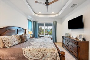 5 bedrooms, iron/ironing board, WiFi, bed sheets