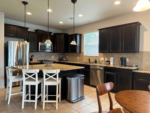 Charming house in The Woodlands - Creekside