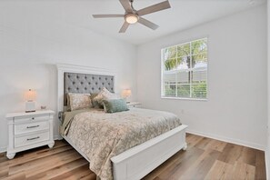 3 chambres, fer et planche à repasser, accès Internet, draps fournis