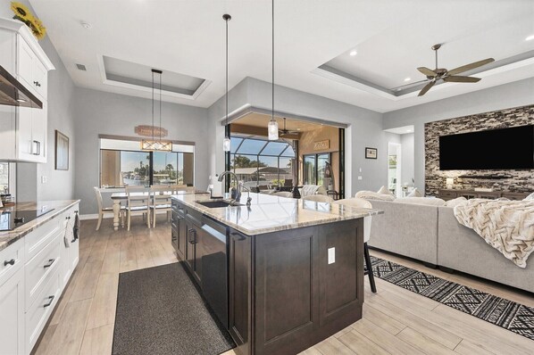 Interior - Charming Villa 5901: Pool + Spa by Charlotte Harbor (Charlotte County)