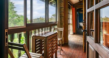 Studio Apartment 'Suite Galería' with Private Terrace, Private Garden and Wi-Fi