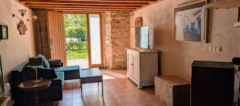 Apartment 'Apartamento P' with Shared Pool, Wi-Fi and Air Conditioning