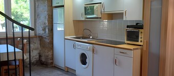 'Apartamento P' with shared pool and garden, Wi-Fi and air conditioning