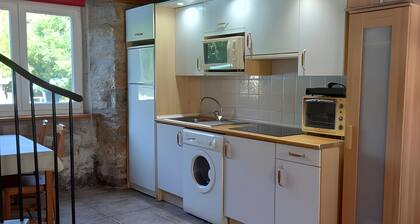 Apartment in Alsasua with Shared Pool, Wi-Fi and Air Conditioning