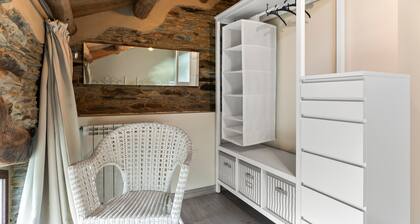 Attic Casa Venancio with Mountain Views and Private Garden