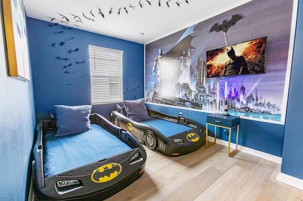 7 bedrooms, iron/ironing board, Internet, bed sheets