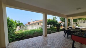 Outdoor dining - Garden near the beach (PIEDIGROTTA GARDEN) (Pizzo)