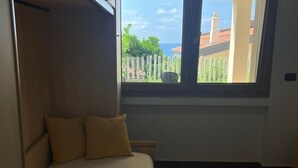 3 bedrooms, iron/ironing board, WiFi, bed sheets - Garden near the beach (PIEDIGROTTA GARDEN) (Pizzo)