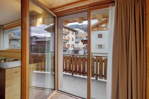 Interior - Apartment 'Gavia Bormio' with Mountain View, Balcony and Wi-Fi (Bormio)