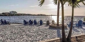Sun-loungers, beach towels