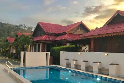 Jasmine Villa Tropical Garden