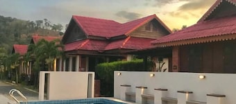 Jasmine Villa Tropical Garden