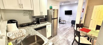 Stylish 2BR/2BA Retreat - SJC Downtown&Santana Row- Ideal for Travelers