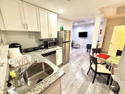 Stylish 2BR/2BA Retreat - SJC Downtown&Santana Row- Ideal for Travelers