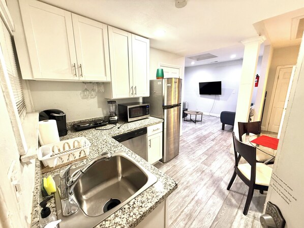 Microwave, oven, stovetop, dishwasher