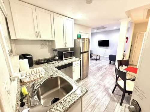 Stylish 2BR/2BA Retreat - SJC Downtown&Santana Row- Ideal for Travelers