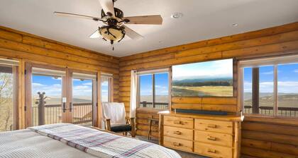 Mountain Haus: Hot Tub, Views & Ski Access