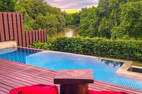 Outdoor pool. Royale Riviera Resort Private Pool Villas