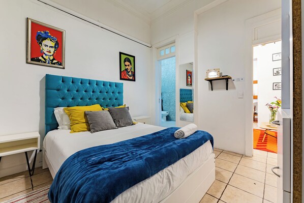 6 chambres, fer et planche à repasser, Wi-Fi, literie fournie