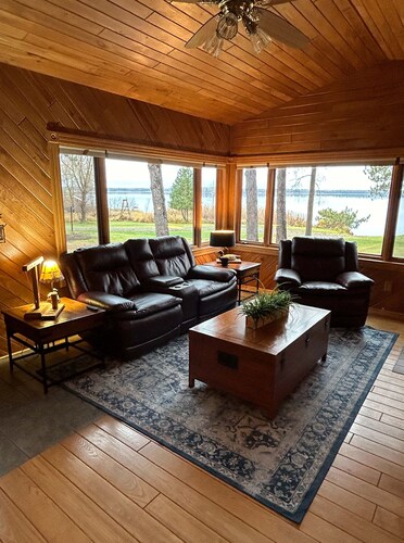 Boulder Lake Cottage