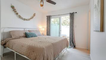 1 dormitorio, tabla de planchar con plancha, wifi y ropa de cama