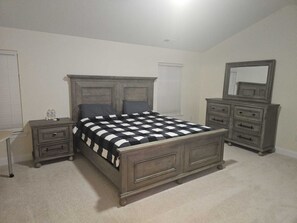 5 bedrooms, iron/ironing board, WiFi
