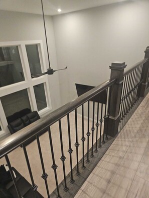 Interior - Spacious 5-bedroom house in delightful North Raleigh with AC, WiFi. (Raleigh)