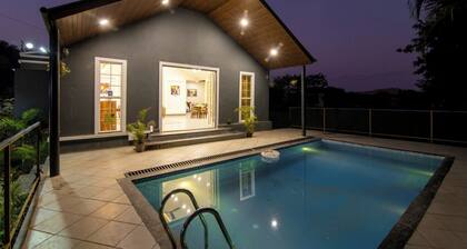 2-bedroom villa with private pool in Nashik - The Silver Palm villa